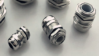 金屬電纜接頭線槽的安裝規(guī)范是怎么樣的?